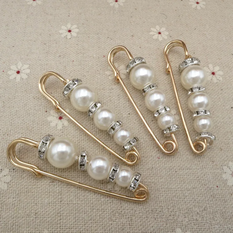 

8Seasons Vintage Crystal Brooch Pin For Elegant Women Dress Rhinestone Pearl Decoration Buckle For Wedding Party Fashion Jewelry