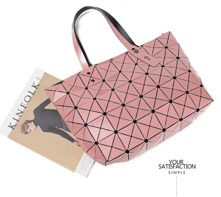 ZYJ Deformable Women Laser Geometry Quilted Plaid Pearlescent Handbag Shoulder Bags Casual Sequins Lattice Foldable Tote Bag (26)