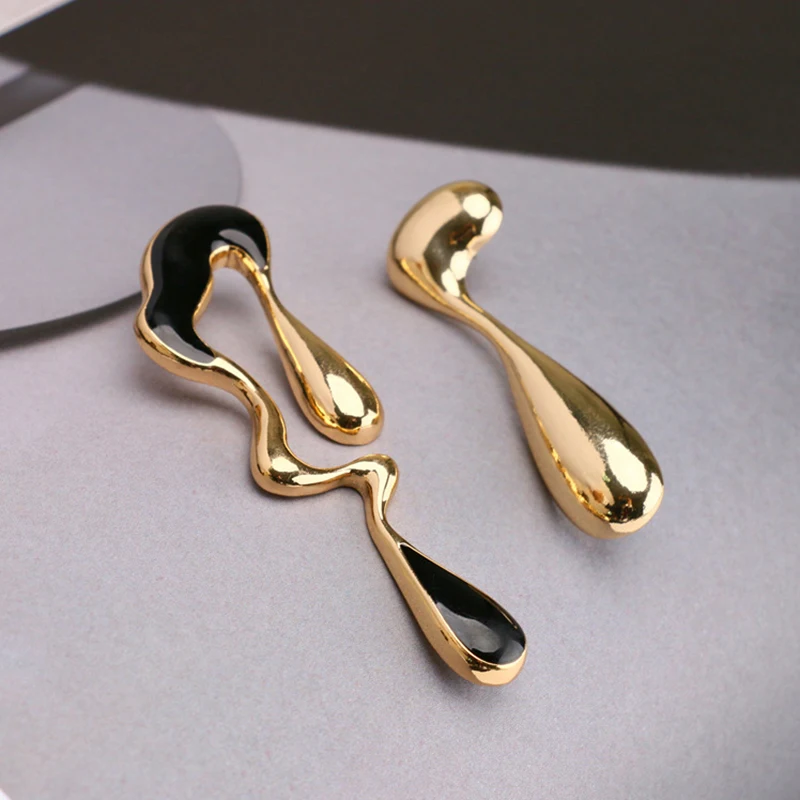 SRCOI индивидуальные Асимметричные металлические геометрические эмалированные серьги на Хэллоуин в стиле ретро панк женские несимметричные длинные серьги золотого цвета