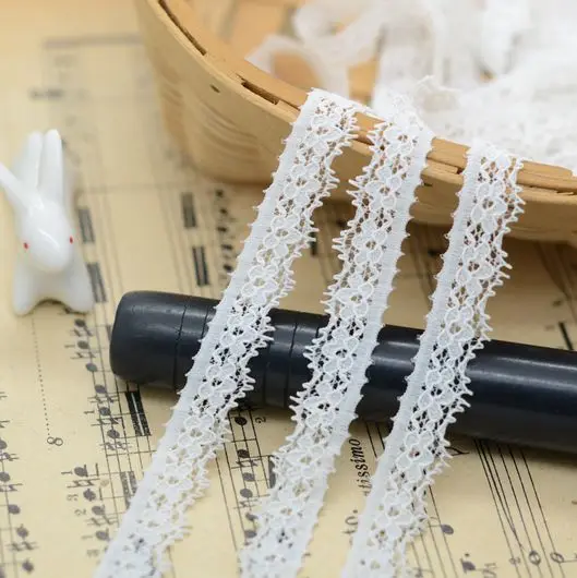 

White stretch lace lashes 1/meter m 1 cm wide