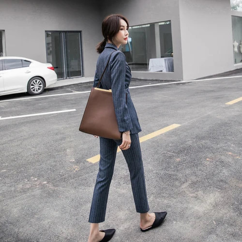 2018 Autumn Stripped Thicken Material Temperament Small Fashion Professional Office Lady Elegant Belt Fasten Women Suit Femme