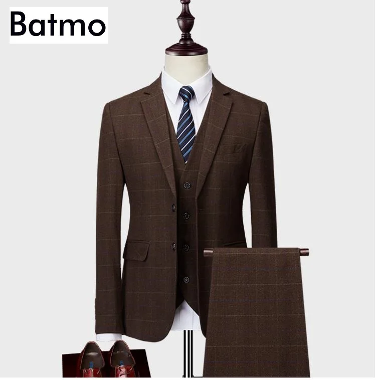 

Batmo 2019 new arrival high quality plaid casual suits men ,men's casual plaid brown suits ,jacket+pants+vest 995