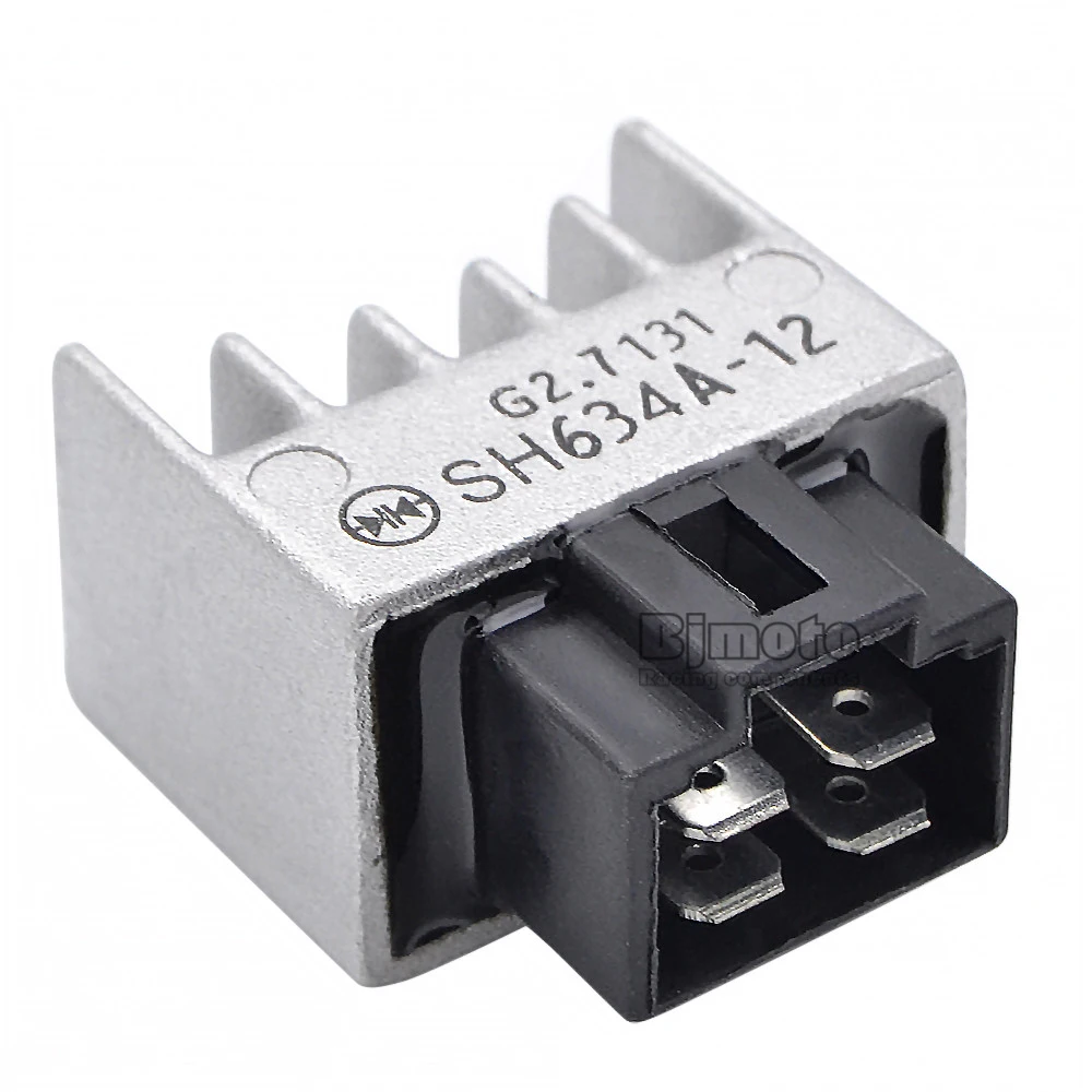 Amazon | 550 Electric Start 380 440 LT FC と互換性のあるオートバイ電圧整流器レギュレーター | バイク用CDI・リミッターカット  | 車＆バイク オートバイ電圧レギュレータ整流器 12V 自動車オートバイ部品 LT250 LT300 LT250EF LT300E Quadrun レギュレーター スズキ用 LT250用 LT250EF用 LT300用 LT300E用 クアッドランナー250 300用 / オート