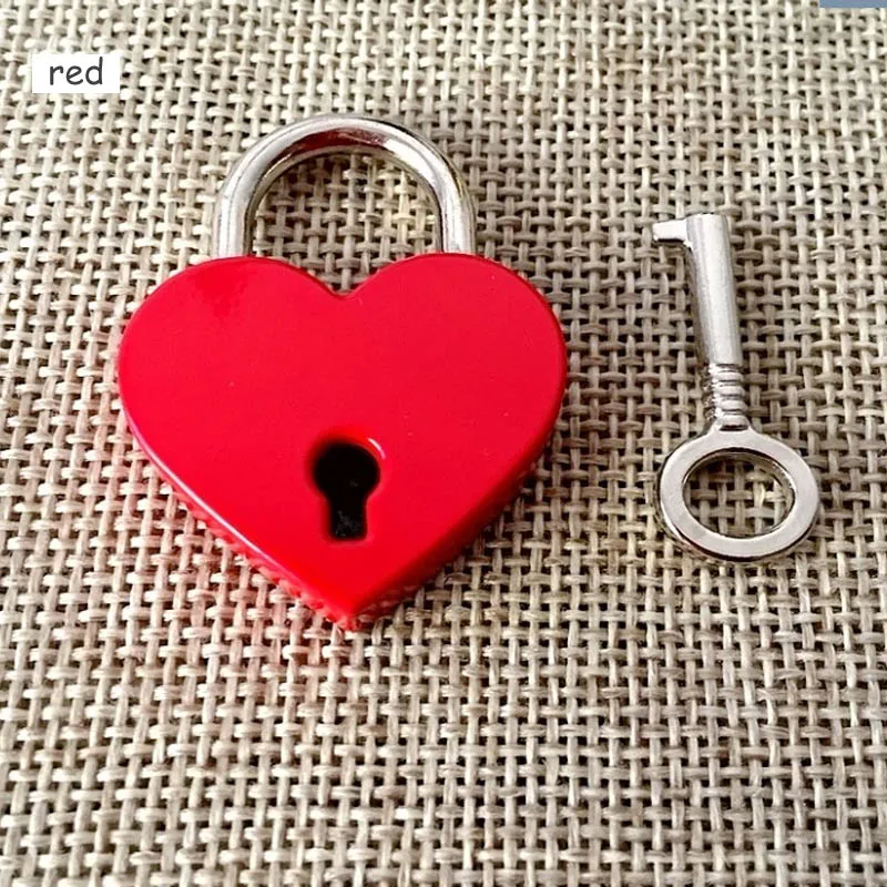 Мини-замочек в виде сердца старинный с замком для ключей Античный стиль для влюбленных пар - Цвет: Красный