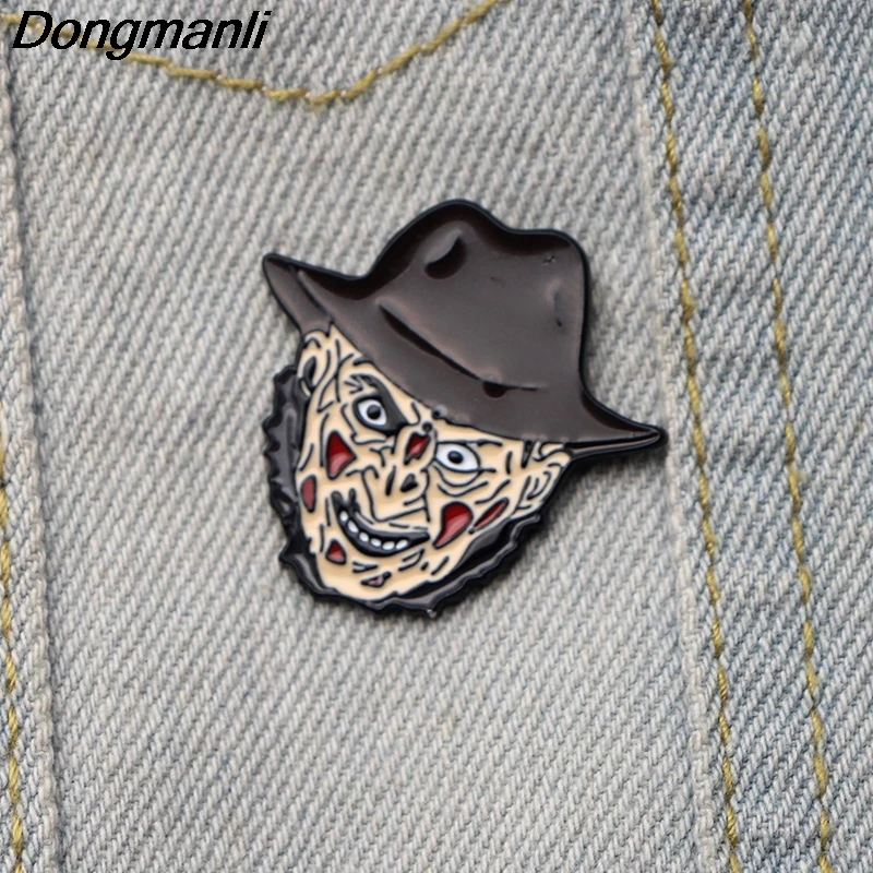 DMLSKY 10 шт./партия, металлические броши Freddy Krueger, забавные значки на рюкзаке, булавки для одежды, ювелирные изделия M2686