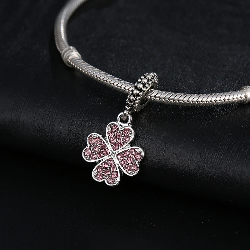 9211220792_782222195