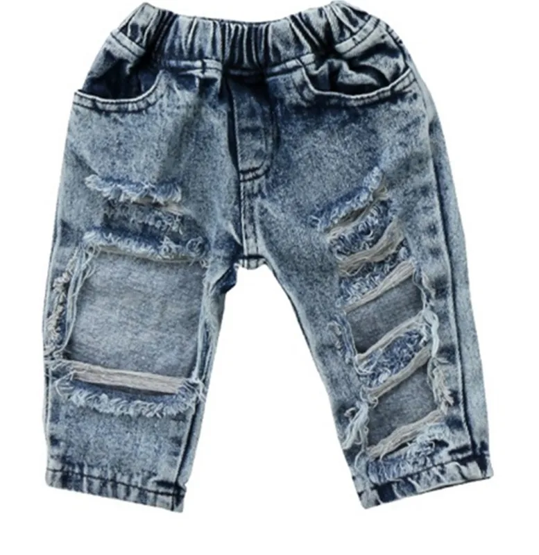 Новинка года; крутые брендовые джинсы с дырками для маленьких девочек эластичные джинсовые брюки рваные брюки для маленьких детей; одежда для детей 2-От 1 до 5 лет
