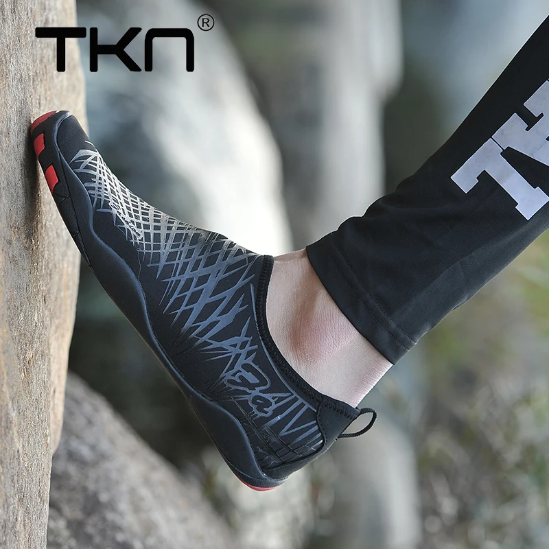 

KTN 2019 Spring/Summer Water Shoes Men Outdoor Sneakers Quick Dry Waterproof Hiking Shoes Man Big Size Breathable Aqua Shoes
