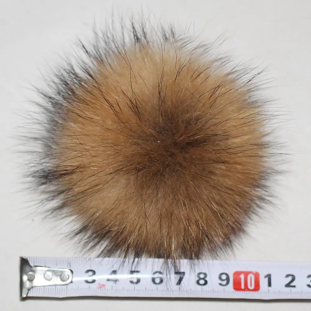 Genuine Natural Raccoon Fur Pompoms Big Fur Balls for Winter Beanies Scarf Hat Accessories. New Fashion raccoon fur ball