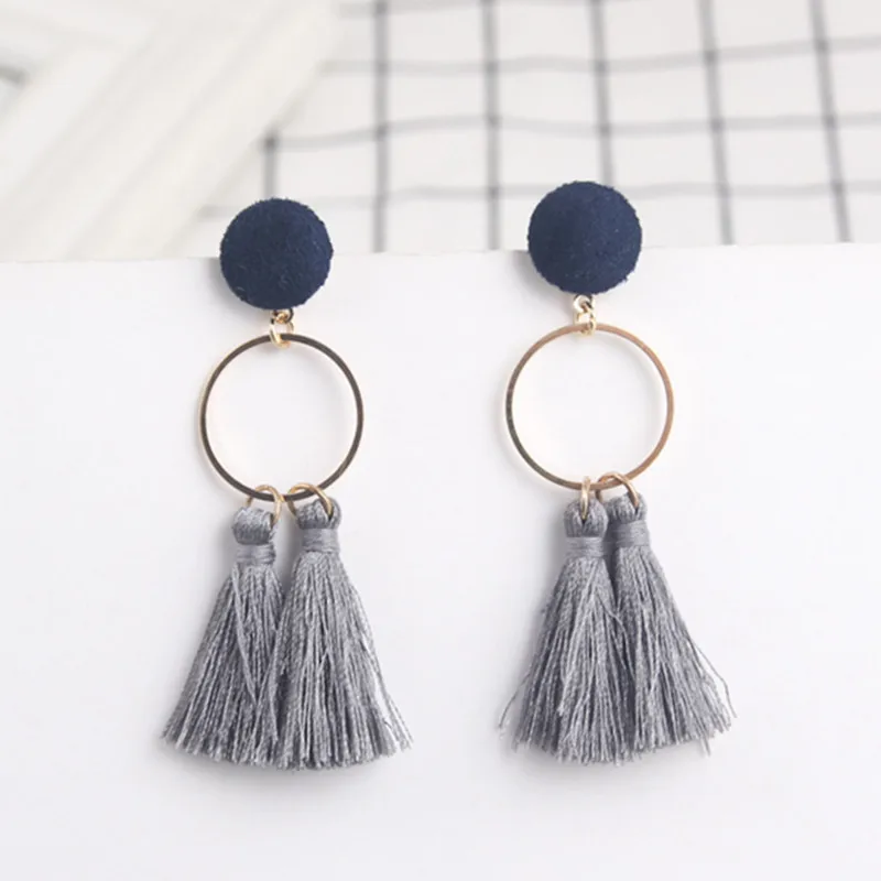 

Fashion Round Circle Gray Tassel Pendant Drop Dangle Earrings for Women Bohemian Good Quality Fringed Jewelry Party Gift 5C5042