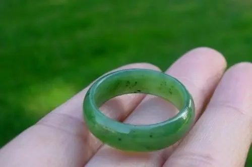 

11495 Canadian High Grade Green Jade wide Band Ring