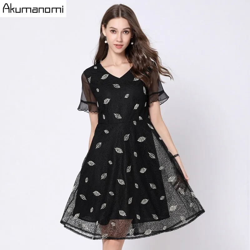 

Summer Lace Dress Women 2019 Casual Plus Size V-neck Leaf Embroidery A-line Elegant Short Sleeve Party Dress Vestidos De Verano