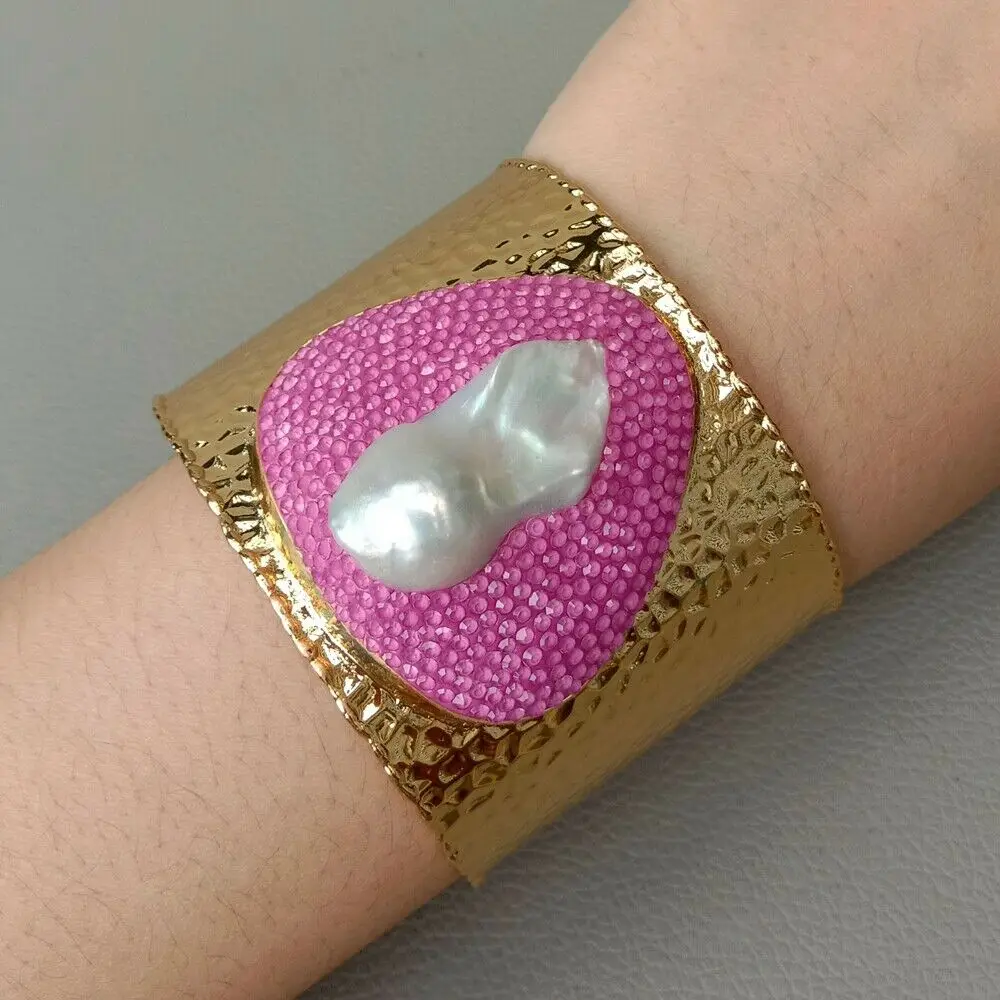 

8" 14x30MM White Keshi Pearl Golden Plated Bangle Bracelet