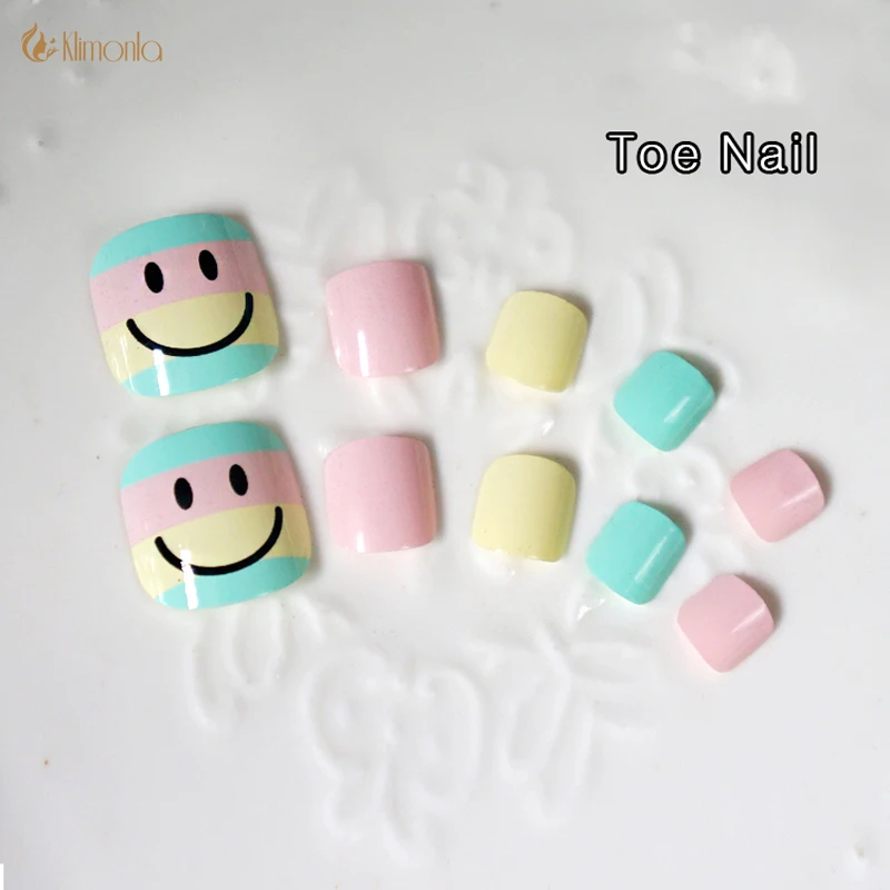 

24pcs/Set Acrylic Toe Fake Nail Art Tips Fashion Smile DIY Toenails Design Decoration Color False Foot Nails Makeup Accessory