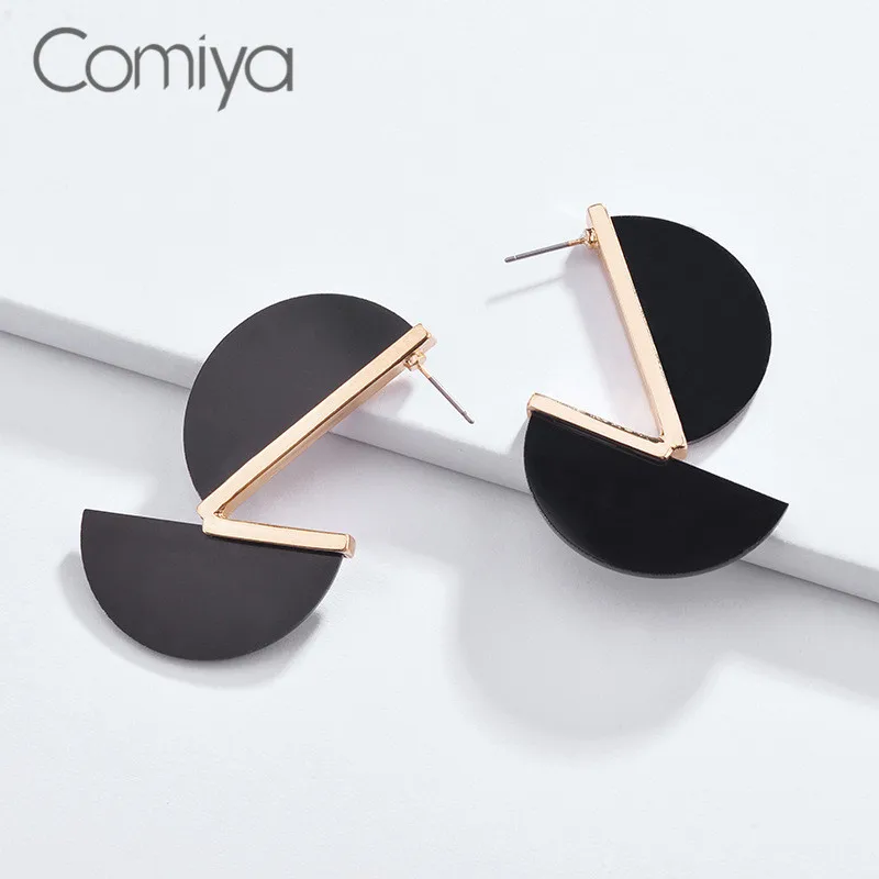 

Comiya Fashion Stud Earrings Black Color Acrylic Geometric Shape Zinc Alloy Earring For Women Boho Statement Accessories