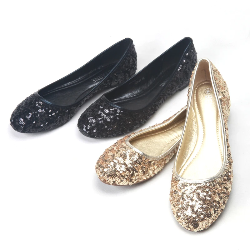

Spring and autumn round head sequins soft bottom flat shoes fashion wild comfortable flat shoes trend large size single shoes