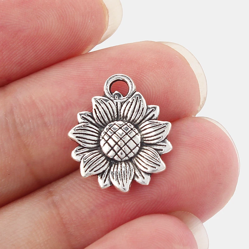 

30PCS Antique Silver Sunflower Flowers Charms Pendants for DIY Necklace Earrings Making Jewelry Findings Bijoux 15x18mm