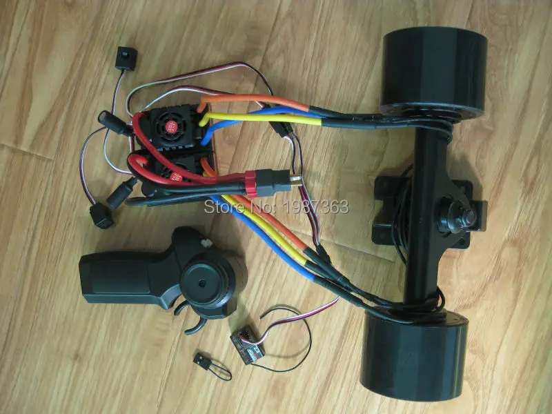 

Electric Longboard 72mm Hub Motor Kit Skateboard Brushless Motor Wheel With Truck Dual Motor Drive Remote Controller
