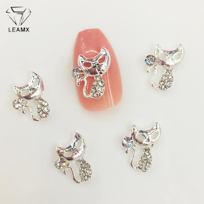 

LEAMX 10pcs Glitter Cute Cat Rhinestones 3D Nail Art Decorations Alloy Nail Sticker Charms Jewelry For Nail Gel/Polish Tool L509