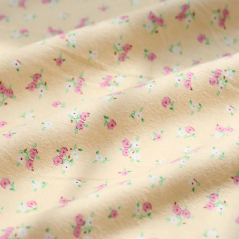 50x110cm Blooming Small Rose Flowers 100 Cotton Flannel Fabric for Children Sleepwear Baby