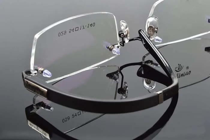 029-silvery-700 (8)
