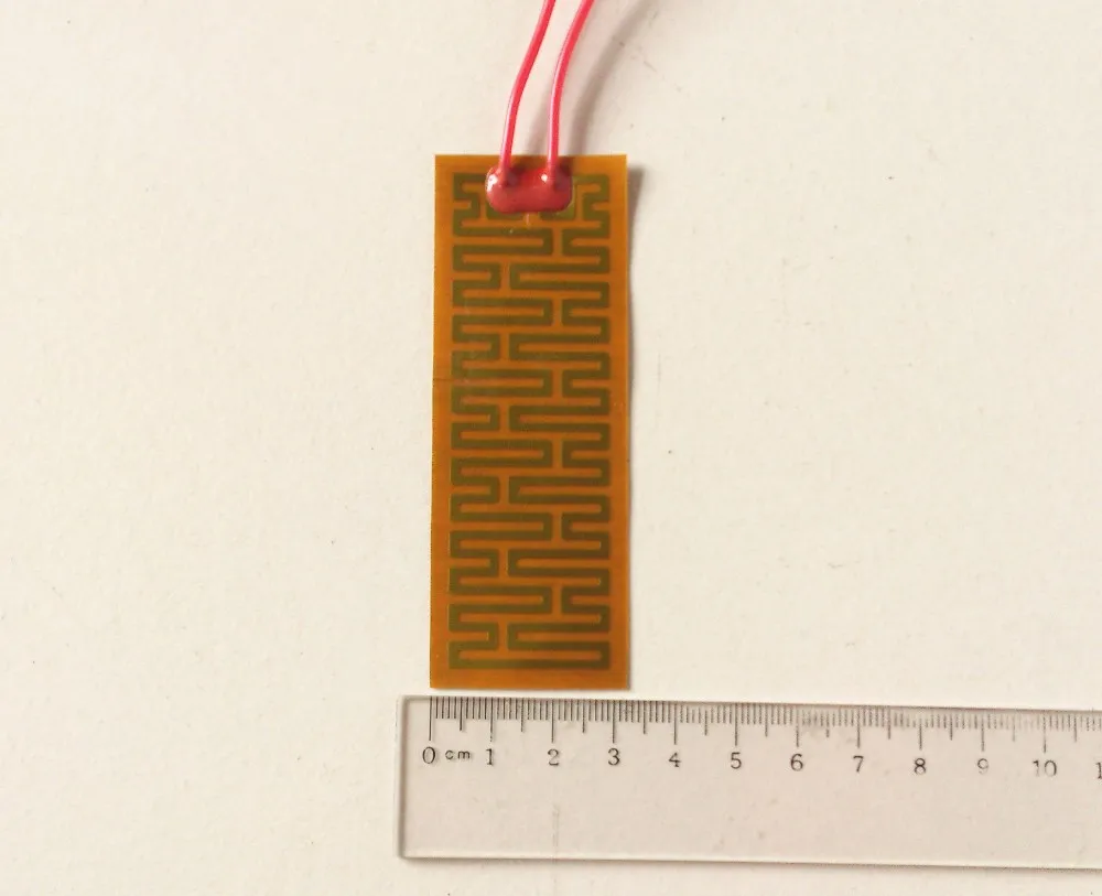 

Электротермальный нагрев 32,5*90 мм (12 В 10 Вт) полиимидная мембрана PI электротермальная пленка нагревательное масло стандартная пластина