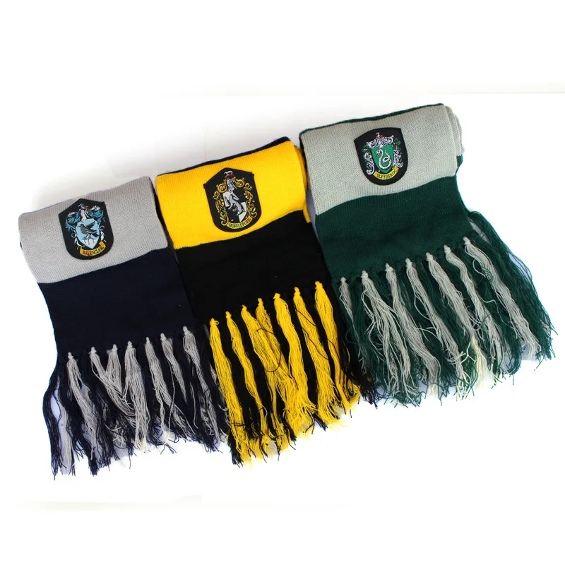 

Cosplay Scarf Gryffindor/Slytherin/Hufflepuff/Ravenclaw Striped Scarves Cute Wraps Badge Personality Cosplay Knit Scarves