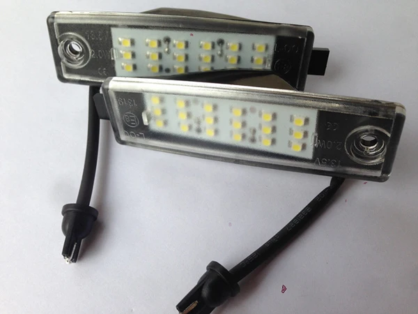 Toyota_HiAce_License_plate_Lamp (2).jpg