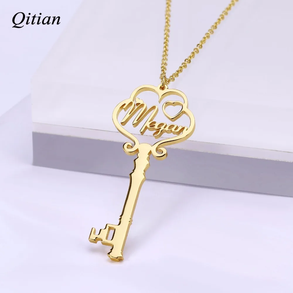Gold necklace with key pendant Clearance