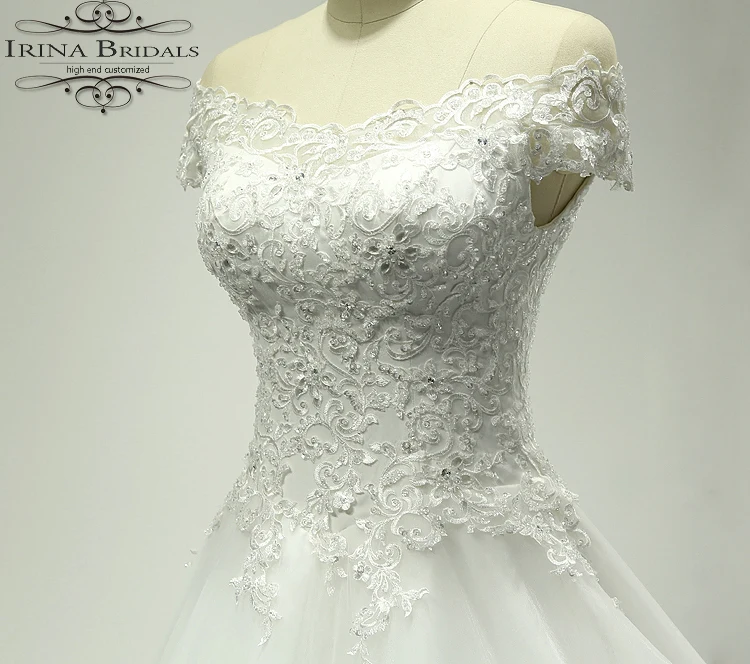 Hochzeitskleid лодочка шеи короткий рукав кружева свадебное платье с аппликацией