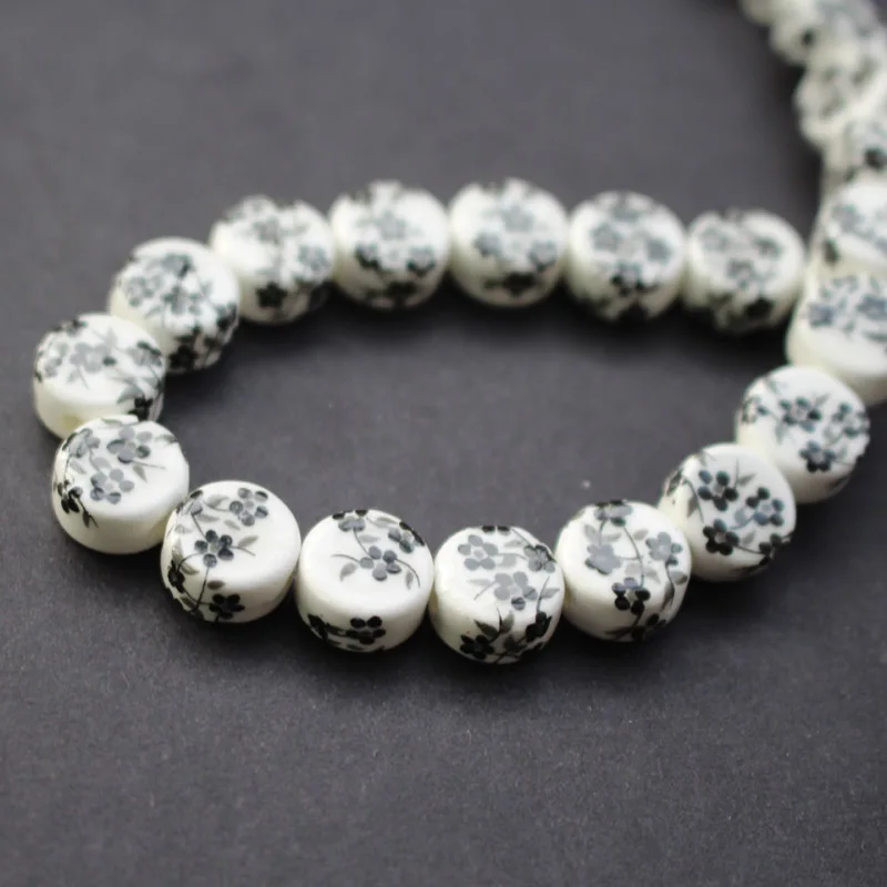 

30Pcs/Lot 10.7mm*6mm Ceramic Beads Round flat beads White with Black Blossom for jewelry making 3671