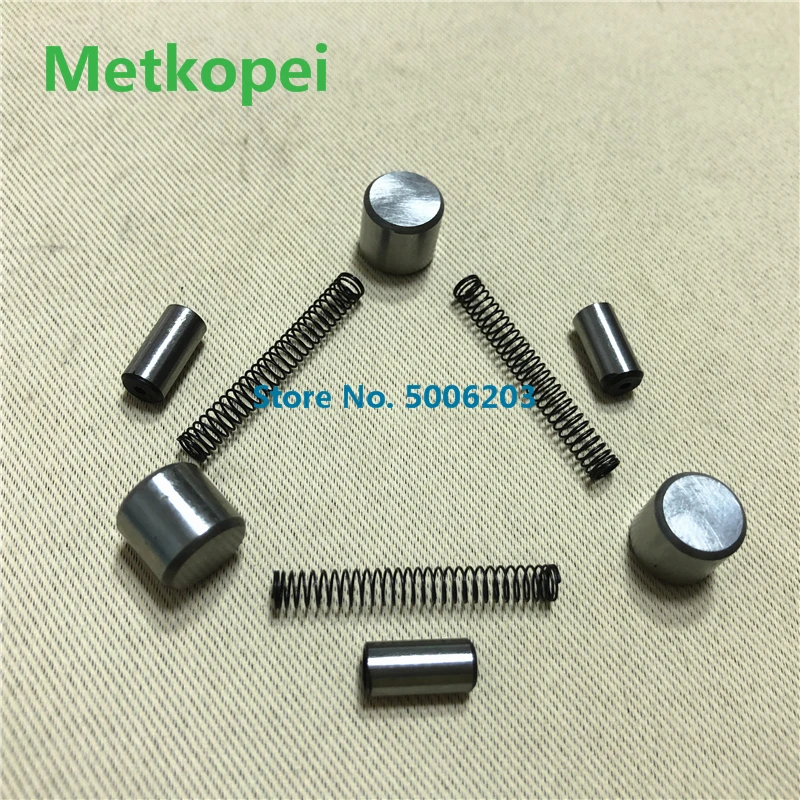 CBT125 starter clutch bead (2)