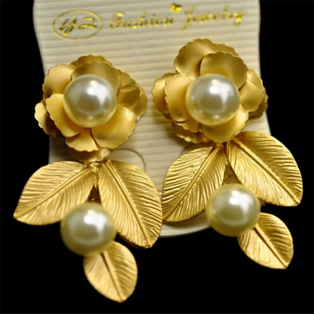 

MHS.SUN 1Pair/Lot Exaggerated Fashion Gold Color Leaf Baroque Earring Jewelry European Trendy Women Baroque Earring Jewelry
