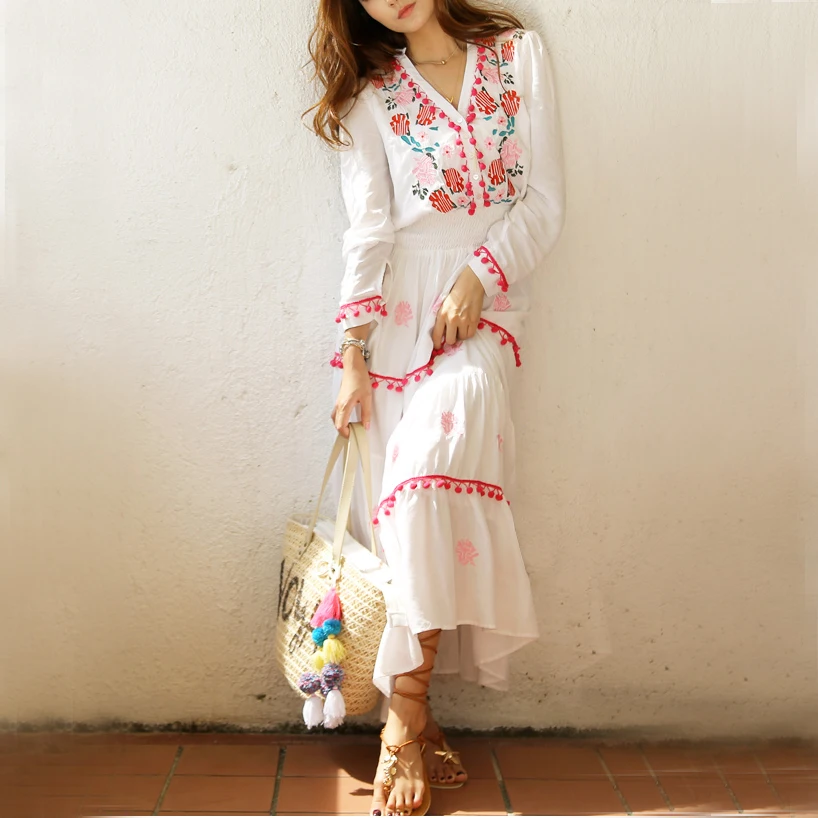 

Flower Embroidery Maxi Dress Summer V-neck Sexy Long Sleeve Sunscreen Bohemian Hippie Chic Ethnic Holiday Beach Dresses Womens