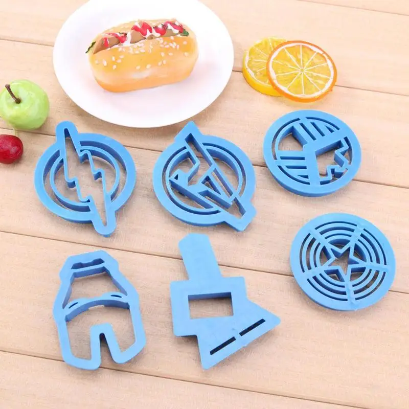 

6pcs Super Hero Plastic Cupcake Mold Fondant Cookie Cutter Cake Decorating E5M1