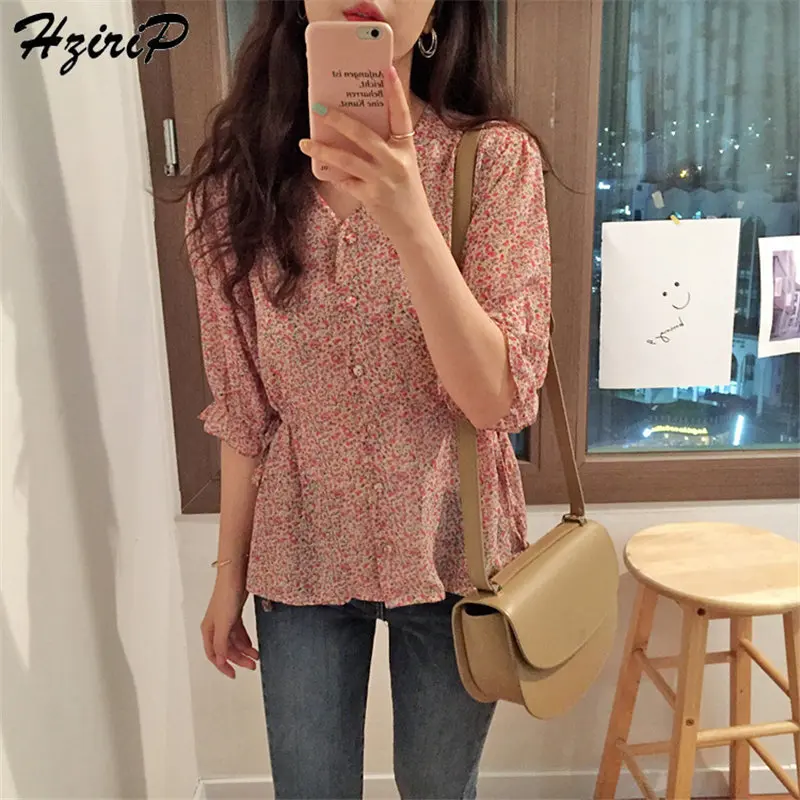 

Hzirip New Summer Spring 2019 Fashion Retro Print Sweet Fashion Short Sleeve Women New Blouses Casual Shirts V-Neck Loose Shirt