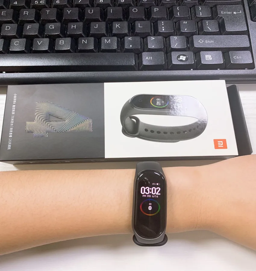 Xiaomi mi-браслет 4 музыкальный смарт-браслет mi Band 4 браслет пульсометр фитнес 135 мАч цветной экран Bluetooth 5,0 браслеты