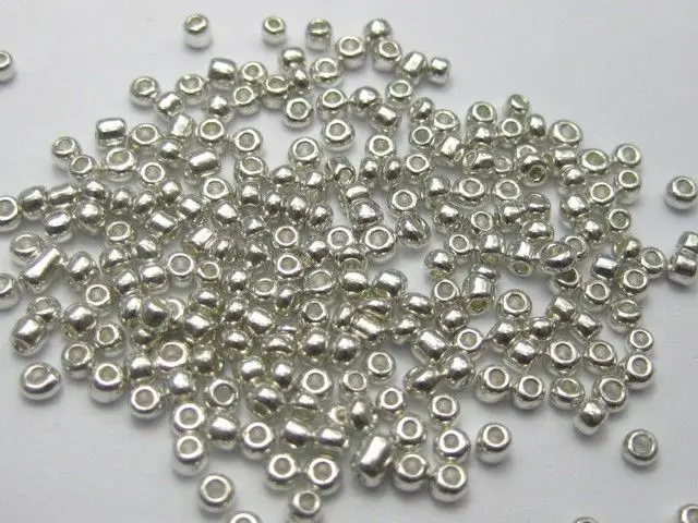 

5000 Silver Metallic Glass Seed Beads 2mm (10/0) + Storage Box