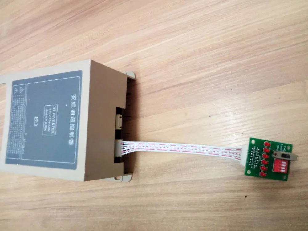 

Used Frequency Converter Free Shipping Hengtai HT1000F 220V 400W Simple and Easy Converter on sale