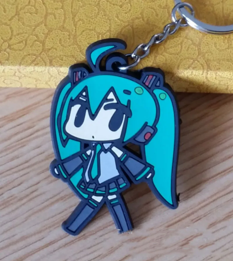 

1 pcs new Hot sale Lovely Japan Anime Figures Toys Hatsune Miku PVC Keychain Pendants Dolls Kids Friends Gift