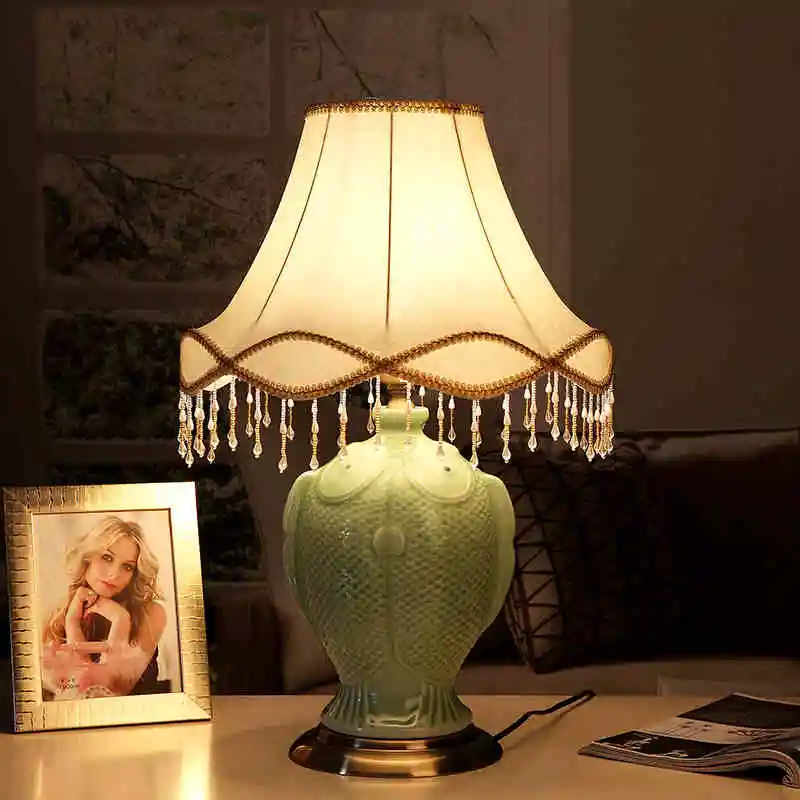 China Antique Living Room Vintage Table Lamp Porcelain Ceramic Table Lamp wedding decoration colorful table lamp (2)