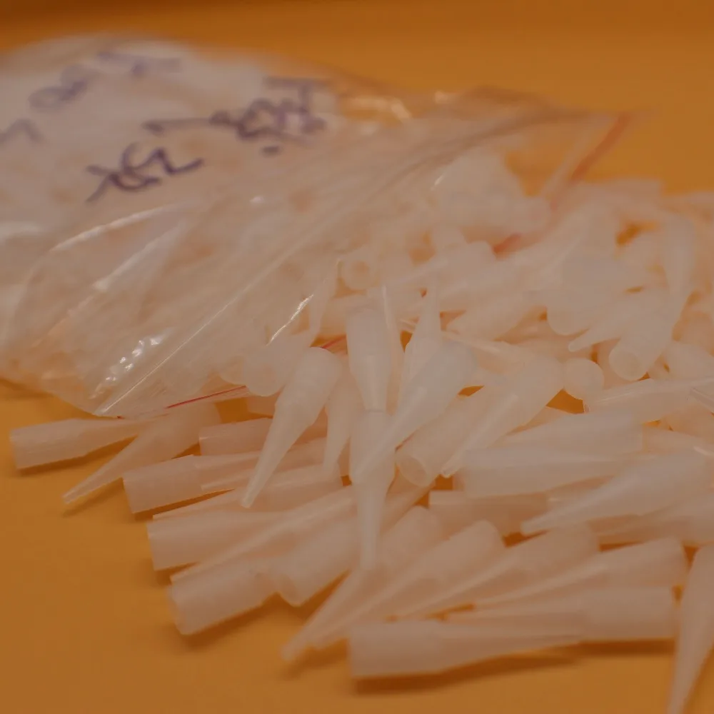 100 pcs 3RL Disposable Tattoo Permanent makeup needle tips Traditional needle caps Nozzle For Eyebrow Lip Tattoo Machine Pen