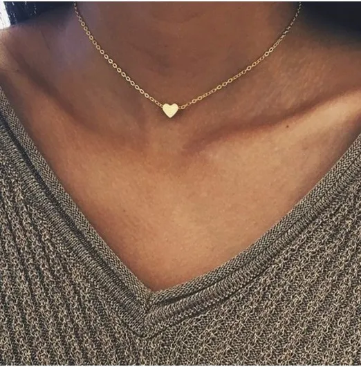 Цепочка серебряного цвета с подвеской в виде сердца|necklace heart|heart necklacesilver heart |