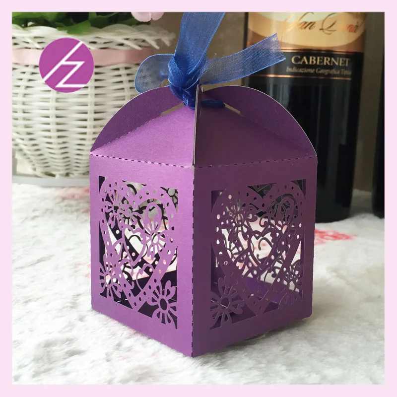 Love hearts with Embossed flowers Laser cut Wedding Party Favor candy