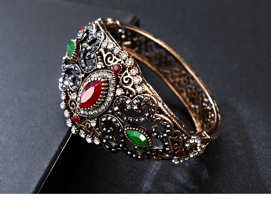 retro-cuff-bangle-for-women_05