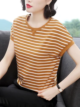 

Large Short Sleeve T-shirt with Loose Stripes New Semi-sleeve T-shirt in Summer of 2020 Korean Cotton Leisure Body Shirt