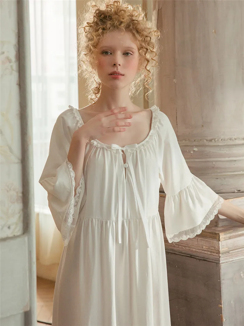 NIGHTGOWN (6)