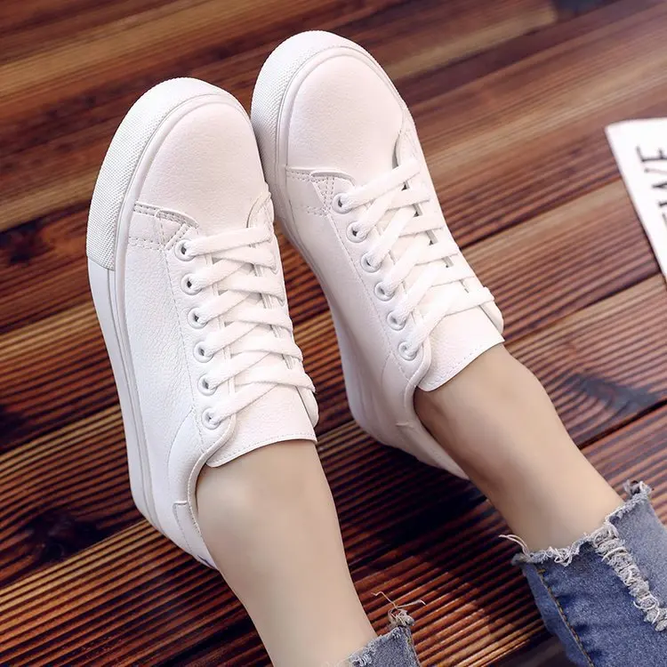 

HOT Women Sneakers Breathable Women Vulcanized Shoes 2019 Fashion Sneakers Women Casual Shoes Soft Leather Lace Up White Shoes
