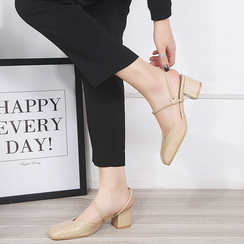

HEE GRAND 2019 New Women's Med Heel Sandals Women Cover Heel Fashion Shoes with Buckle Strap Comfortable Sandals 35-40 XWZ5525