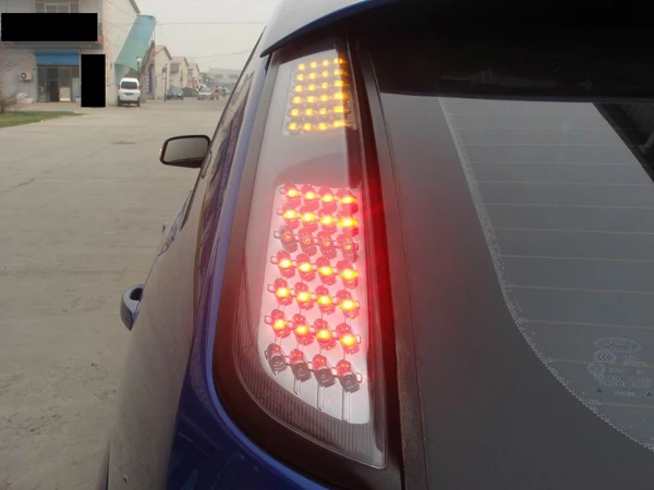 05-11  LED (14)